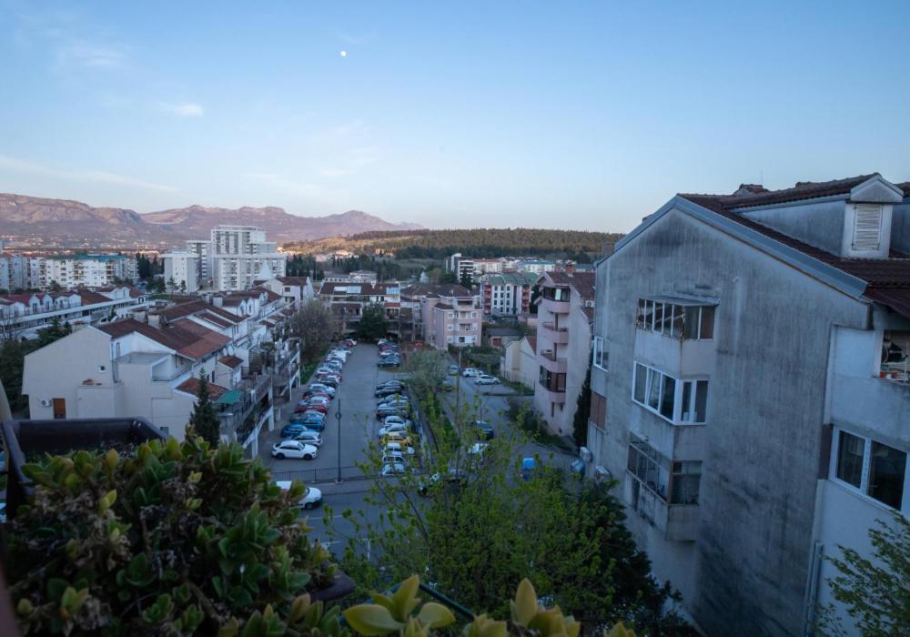 Cushy Apartment Close To City Centre 포드고리차 외부 사진